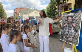 «Це більше, ніж просто картини!» Про виставку на честь Героїв, що здобула рекорд України