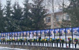 В Агрономічному Алеєю Слави вшанували пам'ять воїнів, які віддали життя за Україну