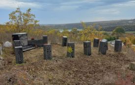 В Ямполі є старовинне кладовище, якому близько 400 років. ФОТО