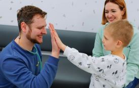 «Які б льодяники ви не смоктали, до вірусу не доберетесь»: поради лікаря дорослому і дитині