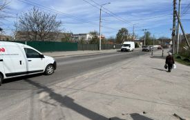 Дорожня розмітка за 4 мільйони зійшла разом зі снігом. За скільки намалюють нову?
