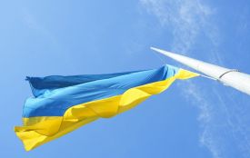 На Замковій горі урочисто підняли жовто-блакитний стяг