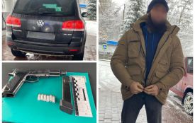У Хмільницькому районі зупинили озброєного водія, який порушив ПДР