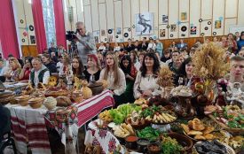 «Відчуття, що стаємо однією родиною»: у вінницькому техколеджі провели Андріївські вечорниці