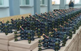 400 «залізних пташок» для ЗСУ. Вінниця передала FPV-дрони на передову