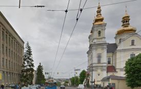 Експерти пропонують обмежити рух на Соборній для комфорту містян