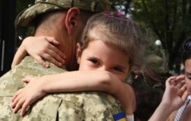 Як звільнитися з військової служби, якщо є троє і більше дітей до 18 років — пояснює адвокат
