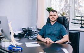 Бере по 15 тисяч за консультацію: вінничанин лікує в інтернеті і не вважає рак хворобою