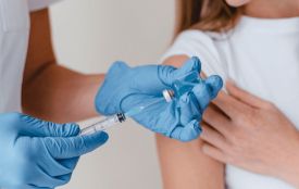 Щеплення від вірусу папіломи людини буде обов’язковим. А в аптеці вакцина — 5000 гривень