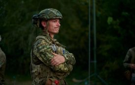 «Якби ти була настояща мама, не пустила б сина на війну»: хто і чому образив жінку, яка втратила дитину
