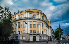 Мандрівка в часі: розглядаємо унікальні фото еволюції Вінницької обласної бібліотеки