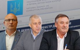 Своє СТО та 15 мільйонів «під матрацом». Що є в найбагатших мерів на Вінниччині?