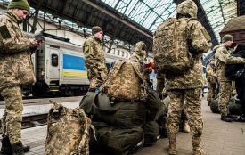 Виїзд військовослужбовців за кордон під час відпустки: правовий порядок, документи та підстави відмови