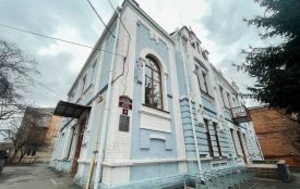 Стара садиба в новій ролі. Про історію артинівського дому, який був бібліотекою та медзакладом
