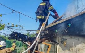 За добу на Вінниччині сталося 13 пожеж, одна з яких знищила дах госпбудівлі