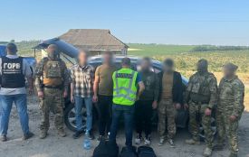 На Вінниччині затримали чоловіка, який за $9000 переправляв ухилянтів за кордон
