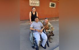 «У неї син загинув на війні, вона допомагає чужому»: як українка рятує пораненого з Колумбії