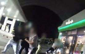 Нічна бійка на АЗС: компанія на Range Rover і Lexus приїхала визволяти «свого»