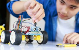 Інженерні вироби, шахи, малювання чи йога: куди записати дитину у Вінниці цього року? (партнерський проєкт)