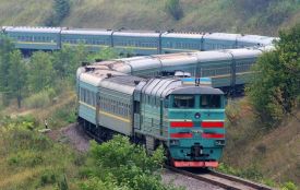 «Тут машиністи тиснуть на гальма»: де у нас залізнична колія в’ється змійкою