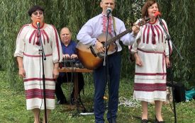 У соціальних закладах Вінниччини тривають благодійні концерти