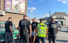 У Тульчині затримали чоловіка, який за $10 500 доларів переправляв призовників за кордон