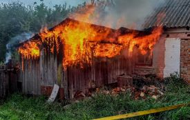 Лазня, гараж, сараї: у Вінницькій області за добу сталося чотири пожежі