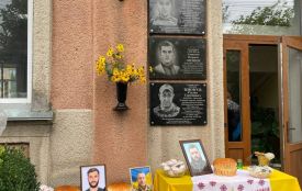 «Їхній подвиг не зникне»: у Гайсині увічнили пам’ять трьох загиблих захисників