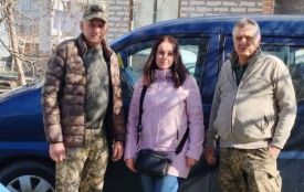«А ви, злослівні, не чіпайте нас»: волонтерка різко відповіла тим, хто каламутить воду