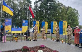 У Хижинцях відкрили Алею Слави на честь загиблих Героїв