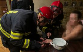 Жінка у Вінниці не могла зняти обручку — на допомогу прийшли рятувальники