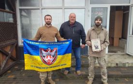 «Ви шукаєте, чим мене добити?»: гнівний допис батька, якому докоряють, що заробляє славу на смерті сина