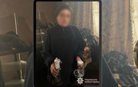 Пенсіонерка обікрала могилу військового у Корделівці