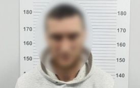 П’яний і озброєний: у Гайсині чоловік стріляв у дружину, куля влучила жінці в шию