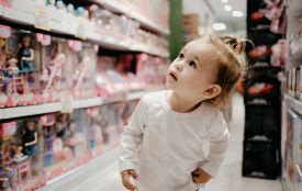 Сюрприз під ялинку чи загроза? В Україні виявили понад 20 тисяч небезпечних іграшок