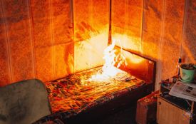 Трагедія на Гайсинщині: через куріння у будинку загинули двоє літніх чоловіків