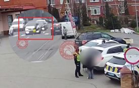 На Соборній Lincoln збив жінку, яка йшла по «зебрі». Потерпіла у лікарні