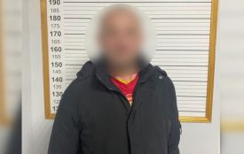 Планшети — в ломбард, сам — у камеру. Як у Вінниці затримали серійного крадія