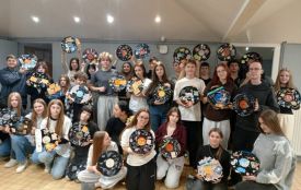 Гімн України у стінах французької мерії: діти вінницьких Героїв повернулися з Ненсі