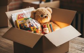 Подаруй свято дитині з фронту — у Вінниці збирають новорічні пакунки для Балаклії