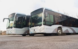 Вінниця отримала два сучасні автобуси та медикаменти від міста-побратима Карлсруе