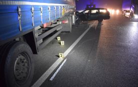 На дорозі біля Вінниці Ford протаранив вантажівку: загинули троє людей