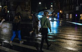 Хто створює небезпеку на дорогах — пішоходи або водії? Ми запитали вінничан