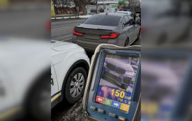 150 км/год замість 50. У Якушинцях 20-річний водій BMW влаштував гонки з поліцією