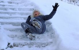 За добу 125 вінничан потрапили до травмпункту через «ковзанку» на вулицях