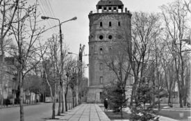 Унікальні світлини з минулого: як вінницька Вежа стала житлом після війни