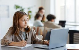 Канікули можуть тривати до лютого: МОН рекомендує дистанційне навчання або паузу в школах