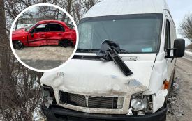 Лобове зіткнення біля Могилівки: 30-річного водія забрали до лікарні