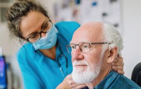 Чи візьмете 2000 гривень на медичний скринінг? Ми запитали вінничан