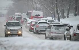 Складні погодні умови у Вінниці: адреси, де сьогодні немає світла, води та опалення